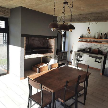 Casa De Invitados Con Parrilla Y Horno A Lena Ushuaia Exteriér fotografie