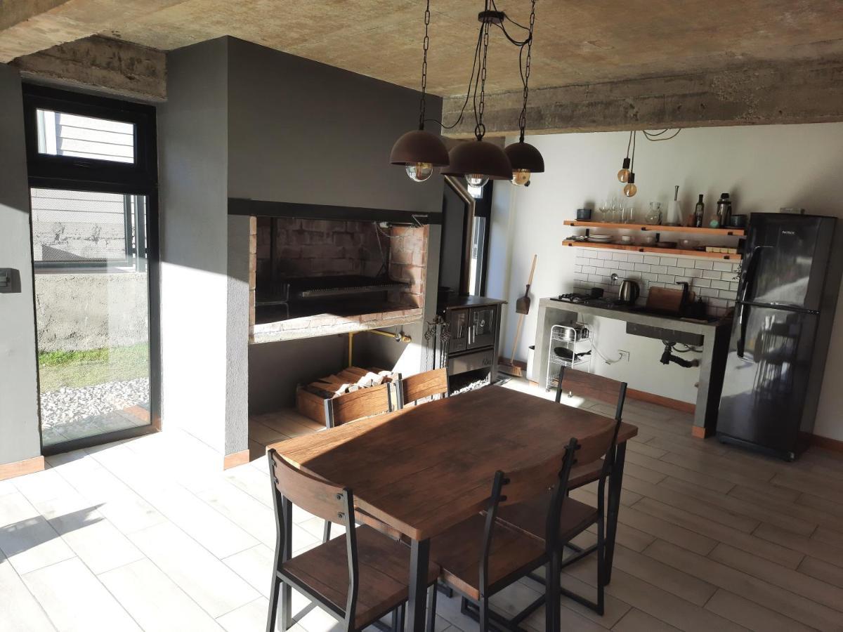 Casa De Invitados Con Parrilla Y Horno A Lena Ushuaia Exteriér fotografie